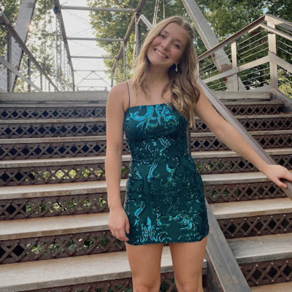 Meet your Posher, Ava